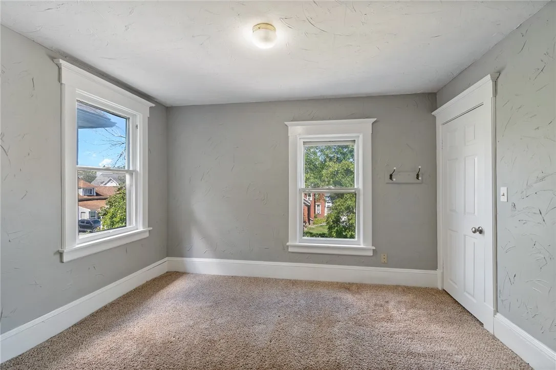 204 Fall Street, Seneca Falls, New York 13148, Seneca Falls, New York 13148, 6 Bedrooms Bedrooms, ,3 BathroomsBathrooms,Residential,For Sale,204 Fall Street, Seneca Falls, New York 13148,0,R1635547
