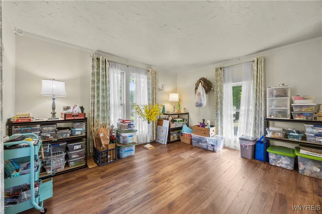 24 Elm Street, Warsaw, New York 14569, Warsaw, New York 14569, 5 Bedrooms Bedrooms, 10 Rooms Rooms,2 BathroomsBathrooms,Residential,Closed,24 Elm Street, Warsaw, New York 14569,0,B1635189