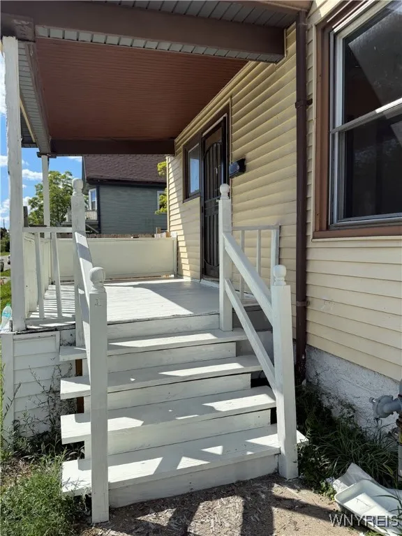 842 Woodlawn Avenue, Buffalo, New York 14211, Buffalo, New York 14211, 4 Bedrooms Bedrooms, 7 Rooms Rooms,1 BathroomBathrooms,Residential,For Sale,842 Woodlawn Avenue, Buffalo, New York 14211,0,B1634633
