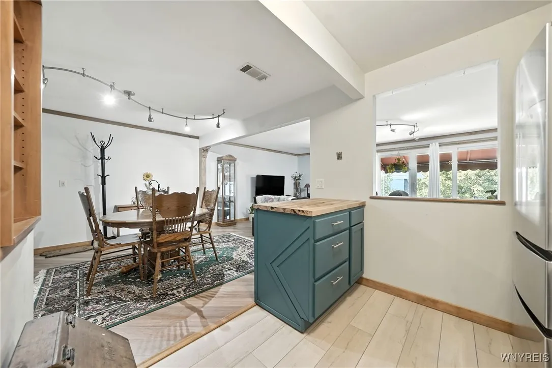 78 B Foxberry Drive, Amherst, New York 14068, Amherst, New York 14068, 2 Bedrooms Bedrooms, 5 Rooms Rooms,1 BathroomBathrooms,Residential,For Sale,78 B Foxberry Drive, Amherst, New York 14068,0,B1635500