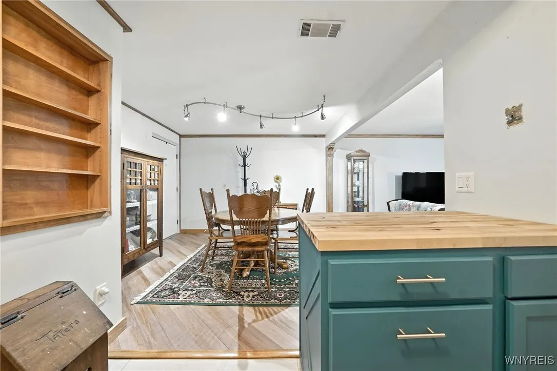 78 B Foxberry Drive, Amherst, New York 14068, Amherst, New York 14068, 2 Bedrooms Bedrooms, 5 Rooms Rooms,1 BathroomBathrooms,Residential,For Sale,78 B Foxberry Drive, Amherst, New York 14068,0,B1635500