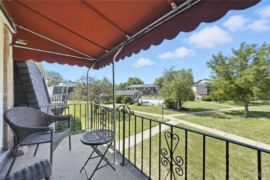 78 B Foxberry Drive, Amherst, New York 14068, Amherst, New York 14068, 2 Bedrooms Bedrooms, 5 Rooms Rooms,1 BathroomBathrooms,Residential,For Sale,78 B Foxberry Drive, Amherst, New York 14068,0,B1635500