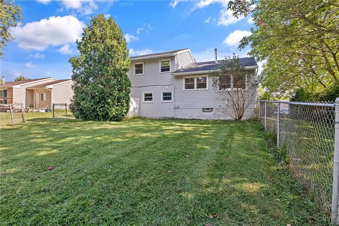 Lysander, New York 13027, 3 Bedrooms Bedrooms, 8 Rooms Rooms,2 BathroomsBathrooms,Residential,For Sale,0,S1635631