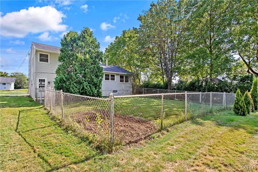 Lysander, New York 13027, 3 Bedrooms Bedrooms, 8 Rooms Rooms,2 BathroomsBathrooms,Residential,For Sale,0,S1635631