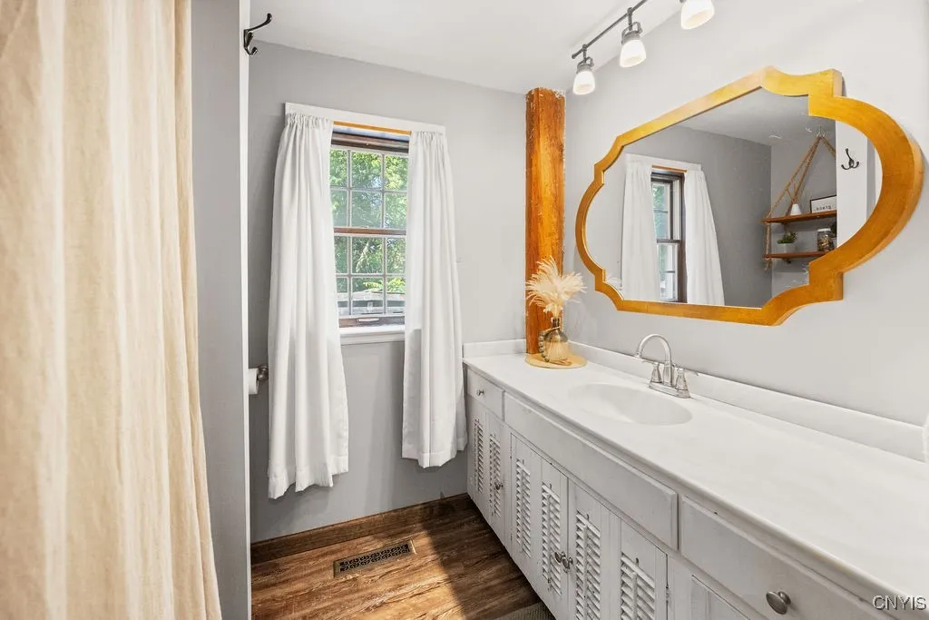 4674 Troop K Road, Manlius, New York 13104, Manlius, New York 13104, 3 Bedrooms Bedrooms, 11 Rooms Rooms,1 BathroomBathrooms,Residential,For Sale,4674 Troop K Road, Manlius, New York 13104,0,S1633940