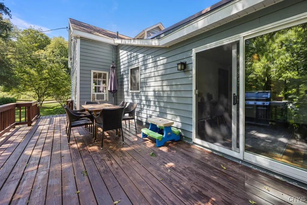 4674 Troop K Road, Manlius, New York 13104, Manlius, New York 13104, 3 Bedrooms Bedrooms, 11 Rooms Rooms,1 BathroomBathrooms,Residential,For Sale,4674 Troop K Road, Manlius, New York 13104,0,S1633940