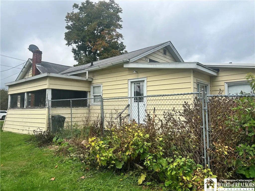 27 Willard Street, Amity, New York 14813, Amity, New York 14813, 3 Bedrooms Bedrooms, 9 Rooms Rooms,1 BathroomBathrooms,Residential,For Sale,27 Willard Street, Amity, New York 14813,0,R1635902