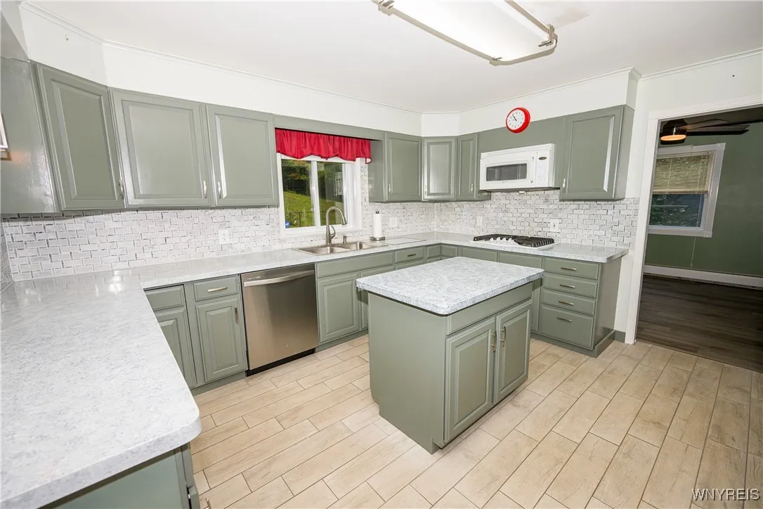 3508 Schintzius Road, Eden, New York 14057, Eden, New York 14057, 4 Bedrooms Bedrooms, 10 Rooms Rooms,2 BathroomsBathrooms,Residential,Closed,3508 Schintzius Road, Eden, New York 14057,0,B1635061