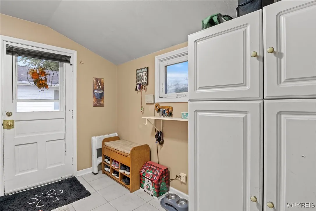 38 Pearce Drive, Amherst, New York 14226, Amherst, New York 14226, 3 Bedrooms Bedrooms, 7 Rooms Rooms,1 BathroomBathrooms,Residential,For Sale,38 Pearce Drive, Amherst, New York 14226,0,B1635798