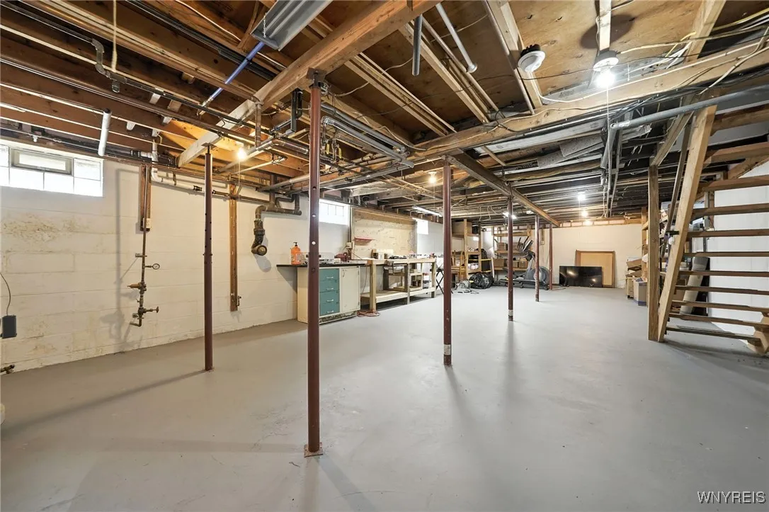 9379 Lafayette Street, Evans, New York 14006, Evans, New York 14006, 3 Bedrooms Bedrooms, 9 Rooms Rooms,1 BathroomBathrooms,Residential,For Sale,9379 Lafayette Street, Evans, New York 14006,0,B1635911