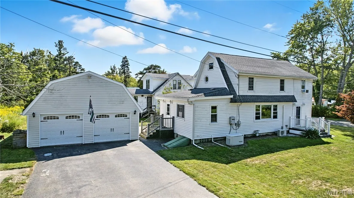 9379 Lafayette Street, Evans, New York 14006, Evans, New York 14006, 3 Bedrooms Bedrooms, 9 Rooms Rooms,1 BathroomBathrooms,Residential,For Sale,9379 Lafayette Street, Evans, New York 14006,0,B1635911