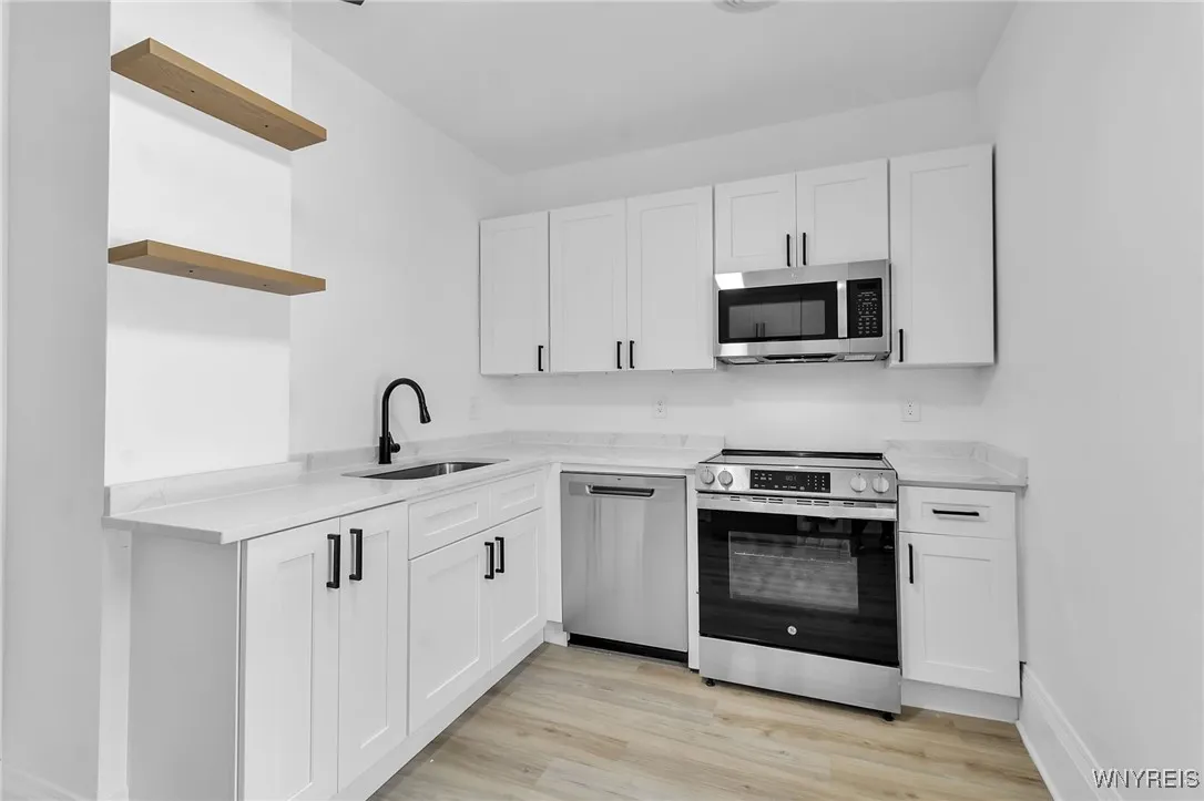 9 West Avenue, Buffalo, New York 14201, Buffalo, New York 14201, 4 Bedrooms Bedrooms, ,2 BathroomsBathrooms,Residential,For Sale,9 West Avenue, Buffalo, New York 14201,0,B1635377