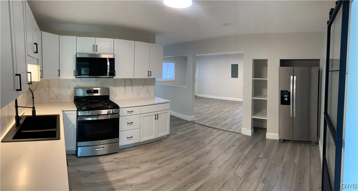 8821 Oswego Road, Clay, New York 13041, Clay, New York 13041, 3 Bedrooms Bedrooms, 8 Rooms Rooms,1 BathroomBathrooms,Residential,For Sale,8821 Oswego Road, Clay, New York 13041,0,S1635582