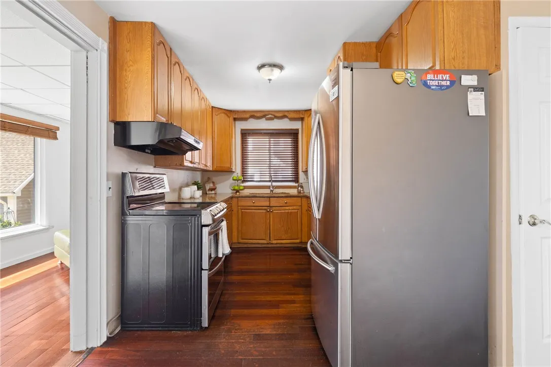1412 Edgemere Drive, Greece, New York 14612, Greece, New York 14612, 3 Bedrooms Bedrooms, 6 Rooms Rooms,1 BathroomBathrooms,Residential,For Sale,1412 Edgemere Drive, Greece, New York 14612,0,R1635958