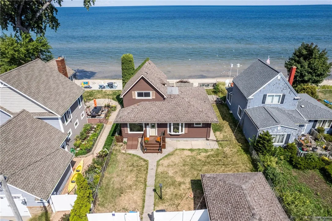 1412 Edgemere Drive, Greece, New York 14612, Greece, New York 14612, 3 Bedrooms Bedrooms, 6 Rooms Rooms,1 BathroomBathrooms,Residential,For Sale,1412 Edgemere Drive, Greece, New York 14612,0,R1635958