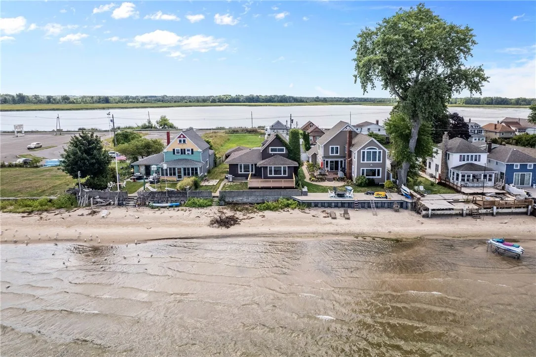 1412 Edgemere Drive, Greece, New York 14612, Greece, New York 14612, 3 Bedrooms Bedrooms, 6 Rooms Rooms,1 BathroomBathrooms,Residential,For Sale,1412 Edgemere Drive, Greece, New York 14612,0,R1635958