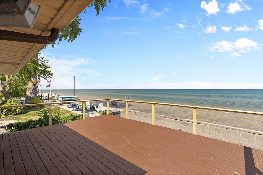 1412 Edgemere Drive, Greece, New York 14612, Greece, New York 14612, 3 Bedrooms Bedrooms, 6 Rooms Rooms,1 BathroomBathrooms,Residential,For Sale,1412 Edgemere Drive, Greece, New York 14612,0,R1635958