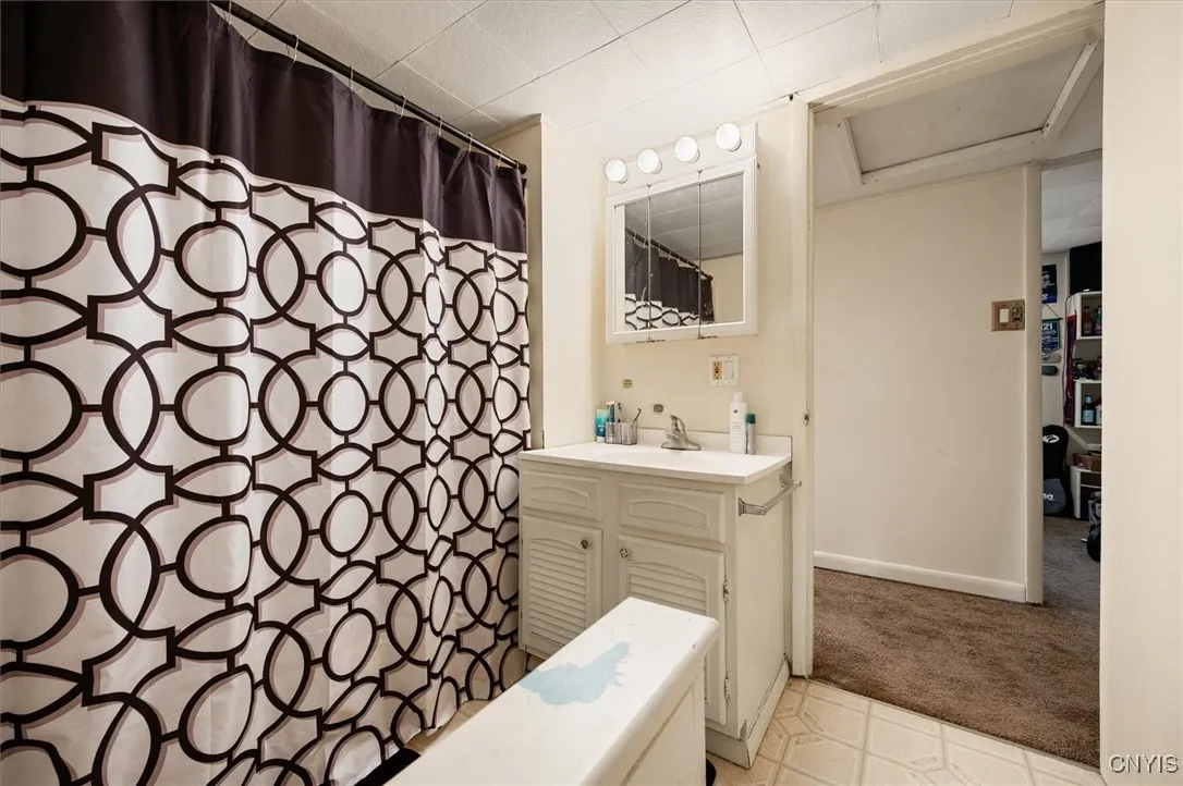 28 3rd Street, Whitestown, New York 13495, Whitestown, New York 13495, 3 Bedrooms Bedrooms, 7 Rooms Rooms,2 BathroomsBathrooms,Residential,For Sale,28 3rd Street, Whitestown, New York 13495,0,S1635963