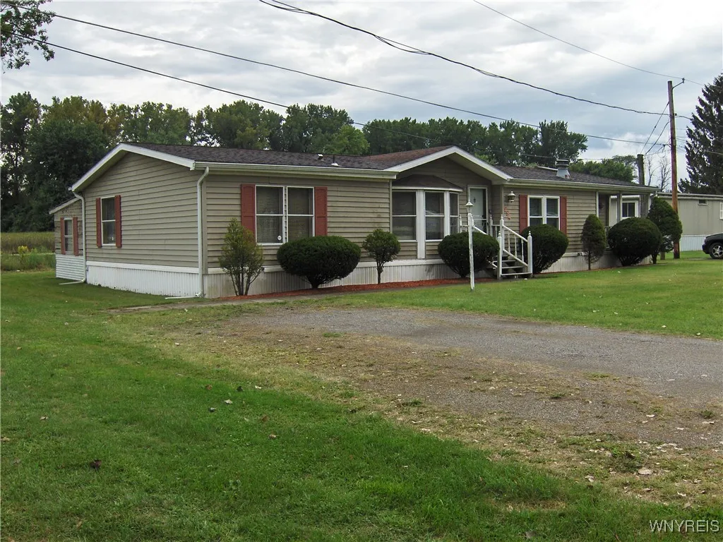294 Canal Drive West 206, Macedon, New York 14502, Macedon, New York 14502, 3 Bedrooms Bedrooms, 6 Rooms Rooms,2 BathroomsBathrooms,Residential,For Sale,294 Canal Drive West 206, Macedon, New York 14502,0,B1635844