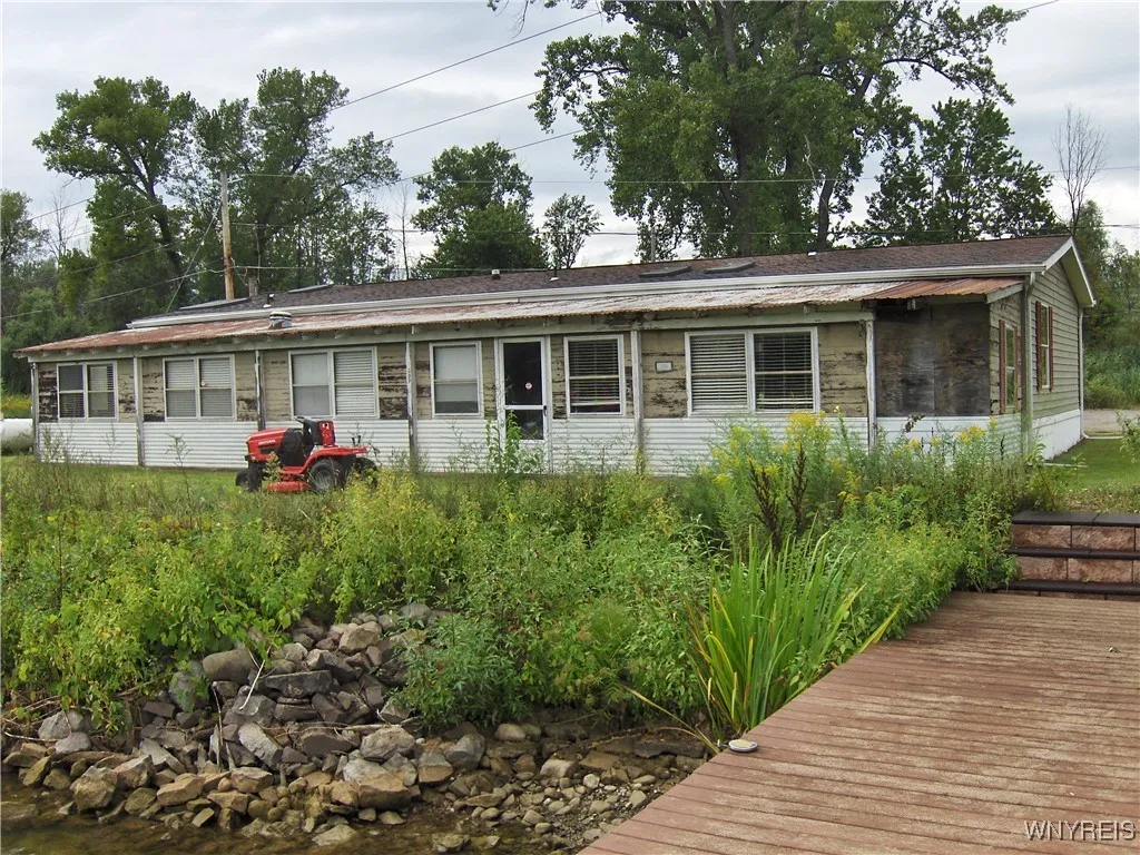 294 Canal Drive West 206, Macedon, New York 14502, Macedon, New York 14502, 3 Bedrooms Bedrooms, 6 Rooms Rooms,2 BathroomsBathrooms,Residential,For Sale,294 Canal Drive West 206, Macedon, New York 14502,0,B1635844