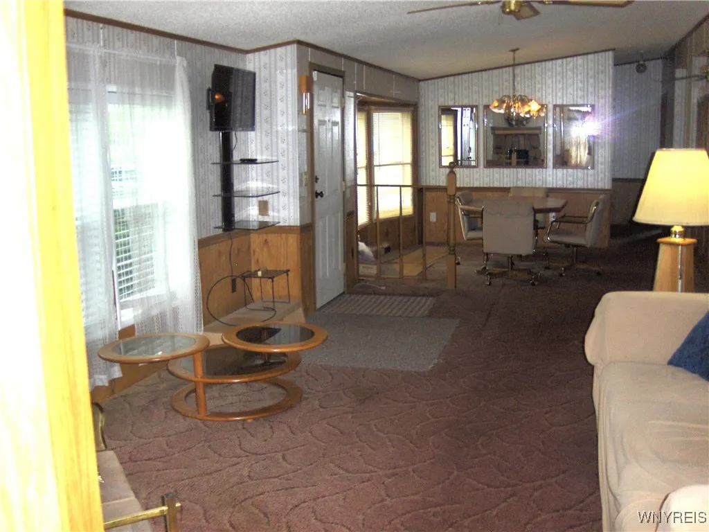 294 Canal Drive West 206, Macedon, New York 14502, Macedon, New York 14502, 3 Bedrooms Bedrooms, 6 Rooms Rooms,2 BathroomsBathrooms,Residential,For Sale,294 Canal Drive West 206, Macedon, New York 14502,0,B1635844