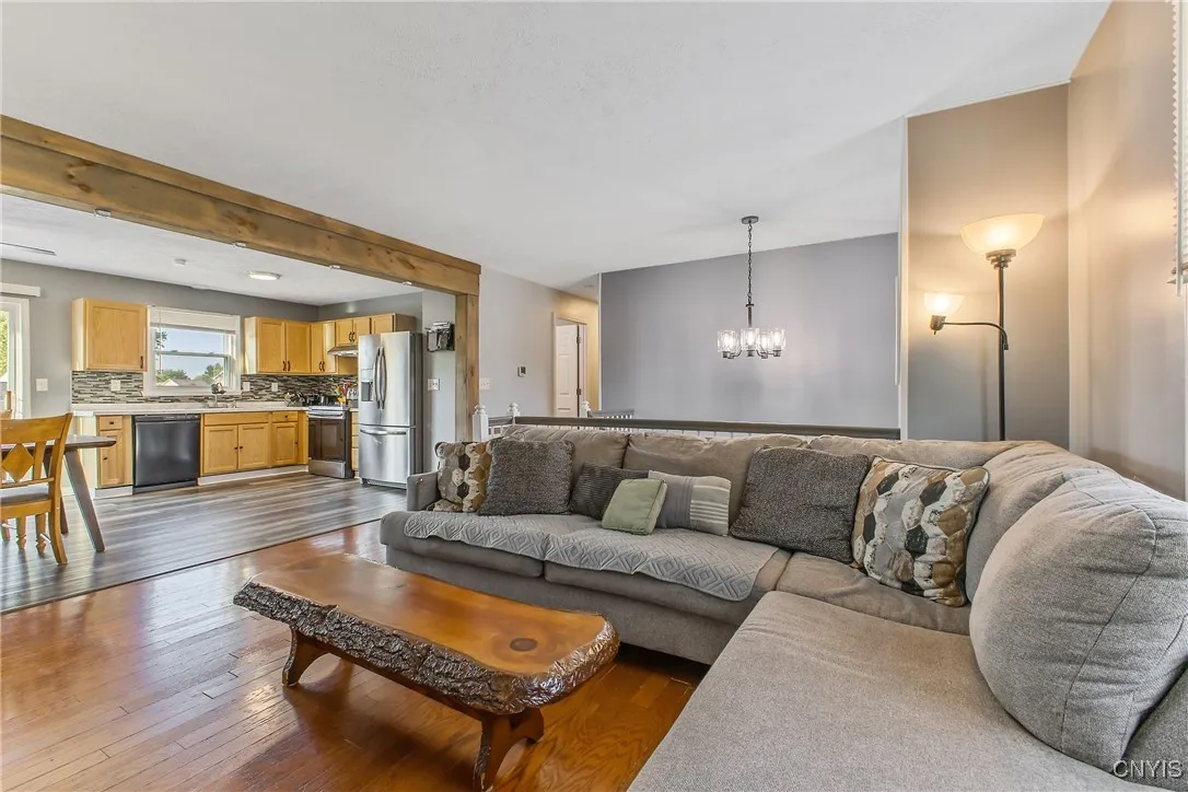 9487 Glengarriff Drive, Cicero, New York 13029, Cicero, New York 13029, 4 Bedrooms Bedrooms, 7 Rooms Rooms,2 BathroomsBathrooms,Residential,For Sale,9487 Glengarriff Drive, Cicero, New York 13029,0,S1635967