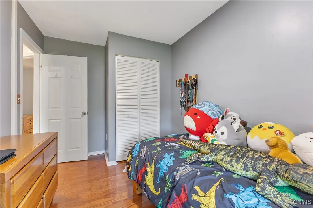 9487 Glengarriff Drive, Cicero, New York 13029, Cicero, New York 13029, 4 Bedrooms Bedrooms, 7 Rooms Rooms,2 BathroomsBathrooms,Residential,For Sale,9487 Glengarriff Drive, Cicero, New York 13029,0,S1635967