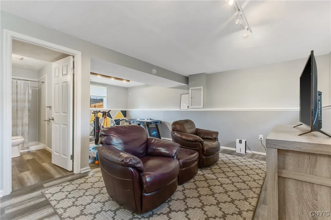 9487 Glengarriff Drive, Cicero, New York 13029, Cicero, New York 13029, 4 Bedrooms Bedrooms, 7 Rooms Rooms,2 BathroomsBathrooms,Residential,For Sale,9487 Glengarriff Drive, Cicero, New York 13029,0,S1635967