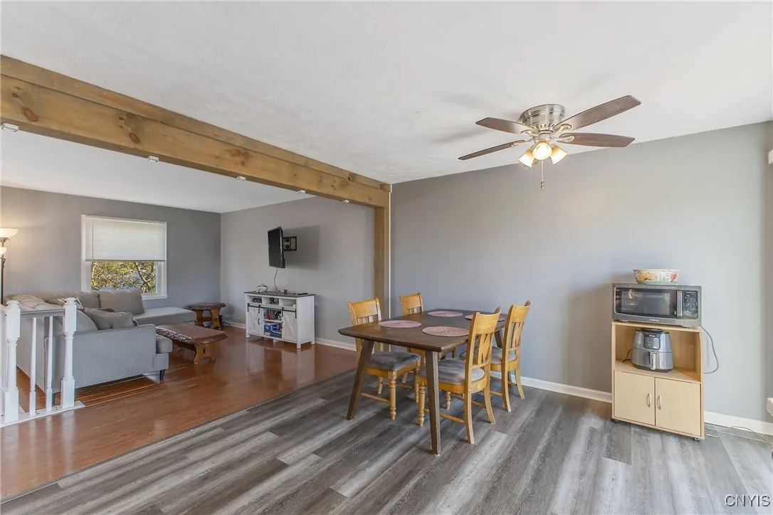 9487 Glengarriff Drive, Cicero, New York 13029, Cicero, New York 13029, 4 Bedrooms Bedrooms, 7 Rooms Rooms,2 BathroomsBathrooms,Residential,For Sale,9487 Glengarriff Drive, Cicero, New York 13029,0,S1635967