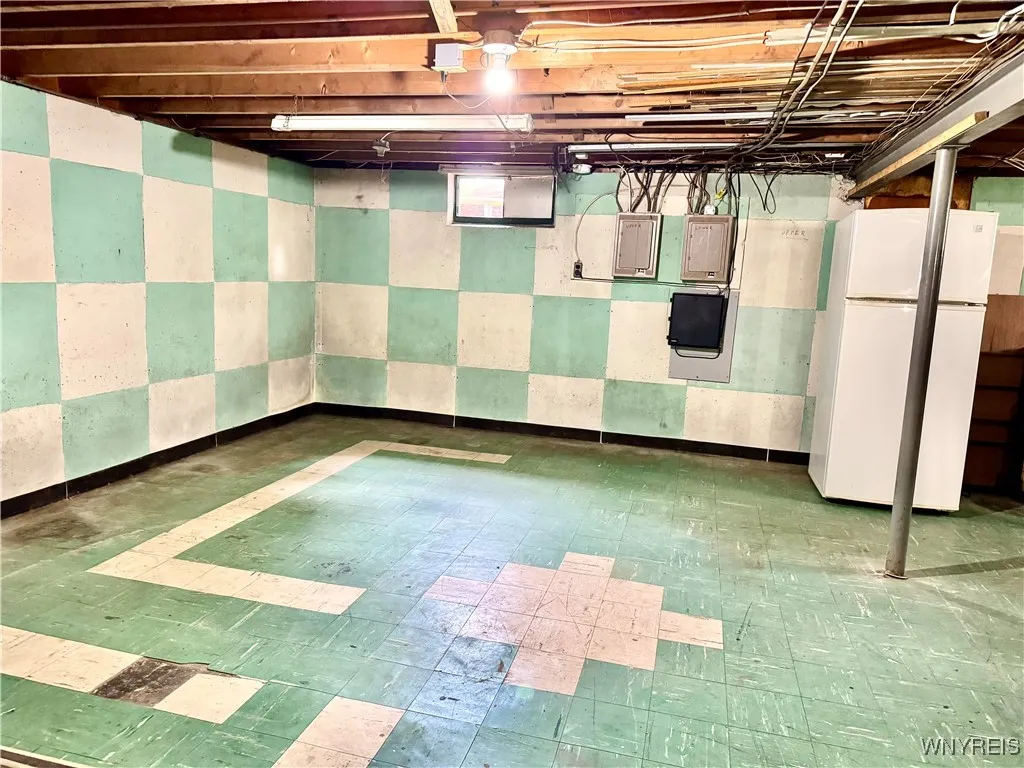 28 Ayrault Drive, Amherst, New York 14228, Amherst, New York 14228, 3 Bedrooms Bedrooms, 6 Rooms Rooms,1 BathroomBathrooms,Residential Lease,Closed,28 Ayrault Drive, Amherst, New York 14228,0,B1635985