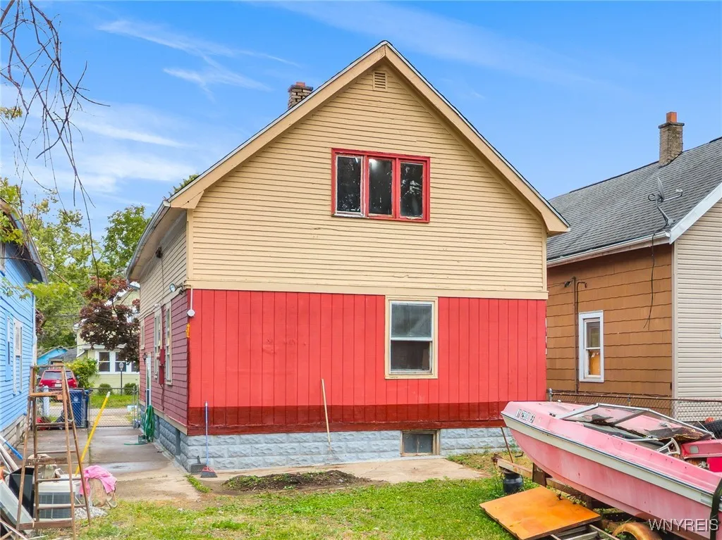 34 Copsewood Avenue, Buffalo, New York 14215, Buffalo, New York 14215, 4 Bedrooms Bedrooms, 7 Rooms Rooms,2 BathroomsBathrooms,Residential,For Sale,34 Copsewood Avenue, Buffalo, New York 14215,0,B1635997