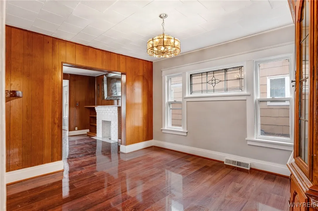 34 Copsewood Avenue, Buffalo, New York 14215, Buffalo, New York 14215, 4 Bedrooms Bedrooms, 7 Rooms Rooms,2 BathroomsBathrooms,Residential,For Sale,34 Copsewood Avenue, Buffalo, New York 14215,0,B1635997