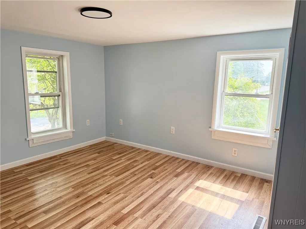 533 Adam Street, Tonawanda, New York 14150, Tonawanda, New York 14150, 2 Bedrooms Bedrooms, 5 Rooms Rooms,1 BathroomBathrooms,Residential,For Sale,533 Adam Street, Tonawanda, New York 14150,0,B1635771
