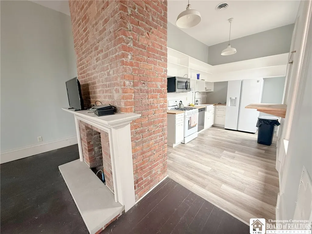 100 East 5th Street, Jamestown, New York 14701, Jamestown, New York 14701, ,Commercial Sale,For Sale,100 East 5th Street, Jamestown, New York 14701,0,R1635693
