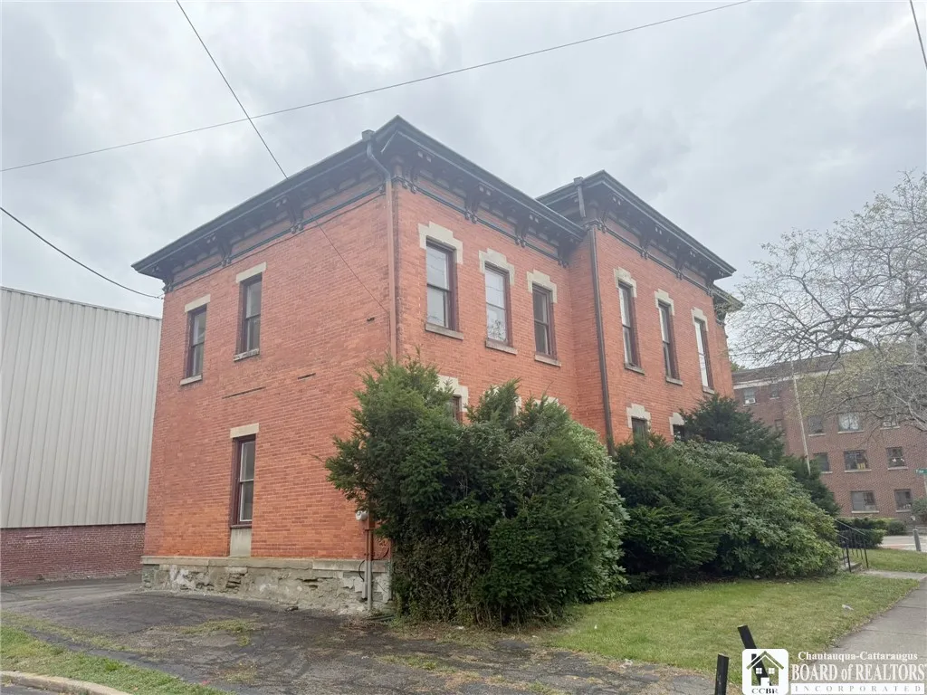 100 East 5th Street, Jamestown, New York 14701, Jamestown, New York 14701, ,Commercial Sale,For Sale,100 East 5th Street, Jamestown, New York 14701,0,R1635693