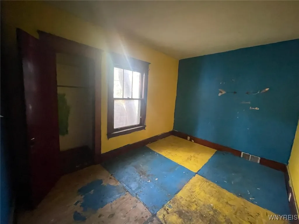 115 Stratford Road, Buffalo, New York 14216, Buffalo, New York 14216, 2 Bedrooms Bedrooms, 5 Rooms Rooms,1 BathroomBathrooms,Residential,For Sale,115 Stratford Road, Buffalo, New York 14216,0,B1635977