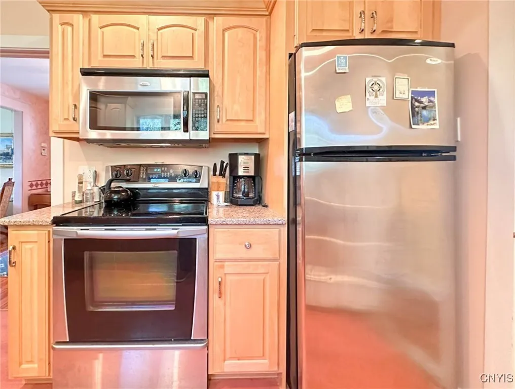 90 South Fourth Avenue, German Flatts, New York 13, German Flatts, New York 13357, 3 Bedrooms Bedrooms, 7 Rooms Rooms,2 BathroomsBathrooms,Residential,For Sale,90 South Fourth Avenue, German Flatts, New York 13,0,S1635883