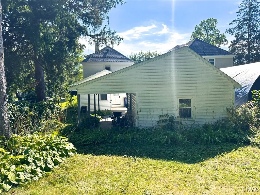 90 South Fourth Avenue, German Flatts, New York 13, German Flatts, New York 13357, 3 Bedrooms Bedrooms, 7 Rooms Rooms,2 BathroomsBathrooms,Residential,For Sale,90 South Fourth Avenue, German Flatts, New York 13,0,S1635883