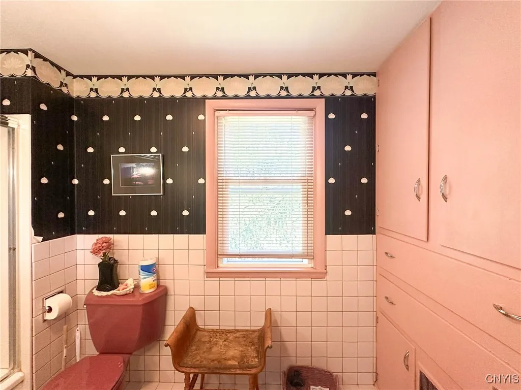 90 South Fourth Avenue, German Flatts, New York 13, German Flatts, New York 13357, 3 Bedrooms Bedrooms, 7 Rooms Rooms,2 BathroomsBathrooms,Residential,For Sale,90 South Fourth Avenue, German Flatts, New York 13,0,S1635883