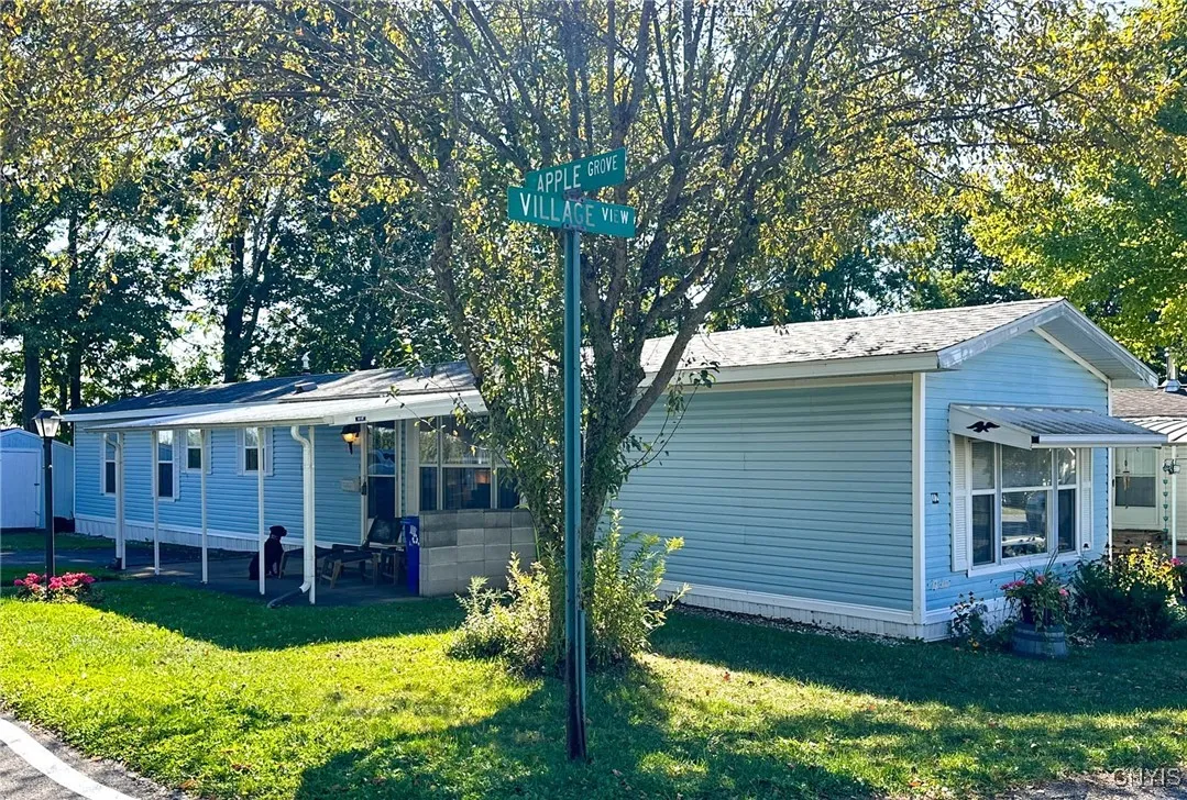 12 Village View, New Hartford, New York 13413, New Hartford, New York 13413, 2 Bedrooms Bedrooms, 5 Rooms Rooms,2 BathroomsBathrooms,Residential,For Sale,12 Village View, New Hartford, New York 13413,0,S1635671