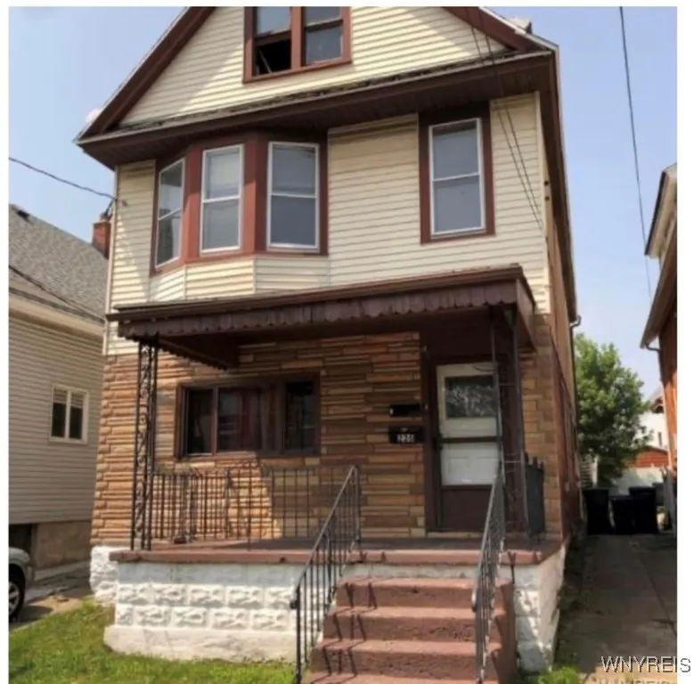 226 Longnecker Street, Buffalo, New York 14206, Buffalo, New York 14206, 2 Bedrooms Bedrooms, 6 Rooms Rooms,1 BathroomBathrooms,Residential Lease,For Rent,226 Longnecker Street, Buffalo, New York 14206,0,B1635722