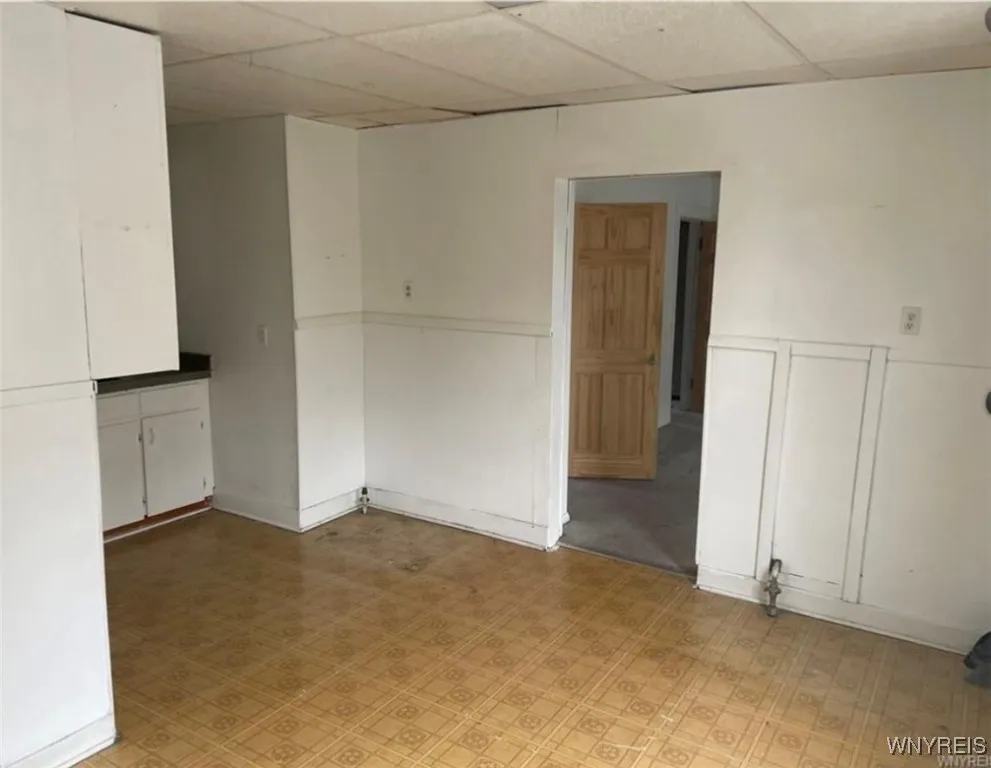 226 Longnecker Street, Buffalo, New York 14206, Buffalo, New York 14206, 2 Bedrooms Bedrooms, 6 Rooms Rooms,1 BathroomBathrooms,Residential Lease,For Rent,226 Longnecker Street, Buffalo, New York 14206,0,B1635722