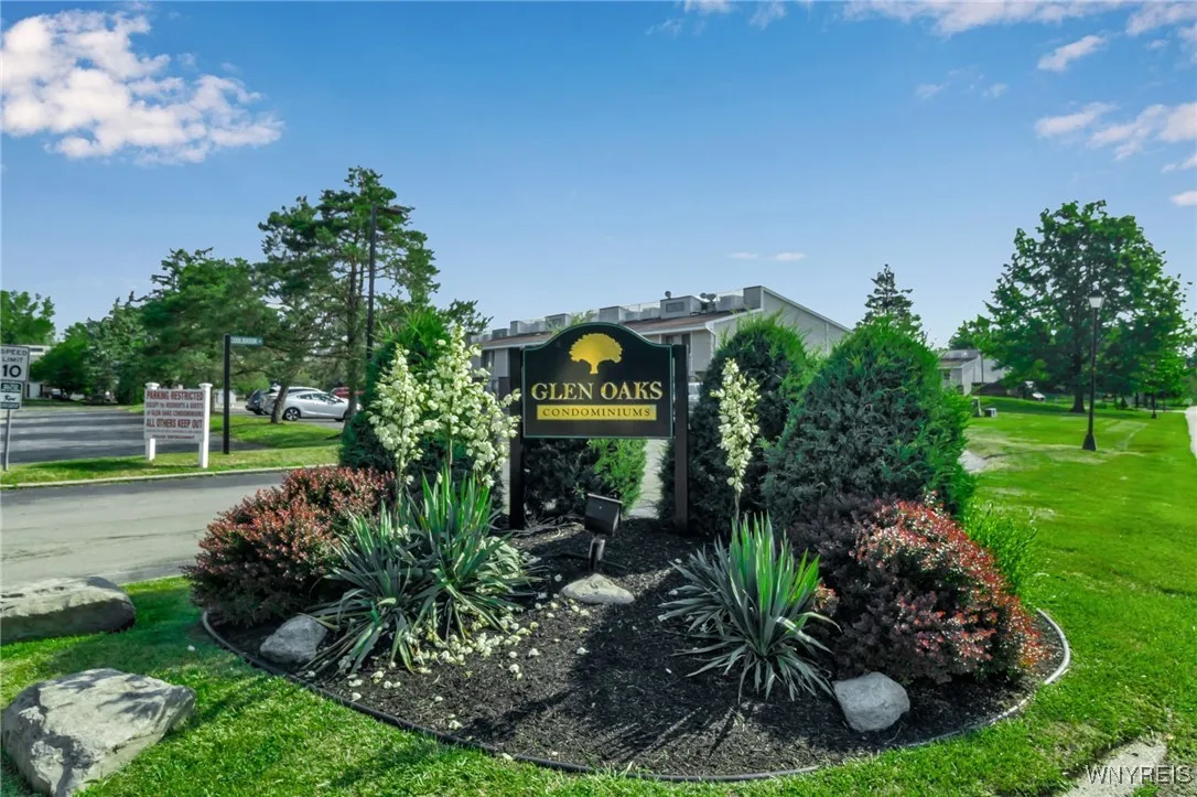 21 Coolbrook Court A, Amherst, New York 14051, Amherst, New York 14051, 1 Bedroom Bedrooms, 4 Rooms Rooms,1 BathroomBathrooms,Residential,For Sale,21 Coolbrook Court A, Amherst, New York 14051,0,B1635975