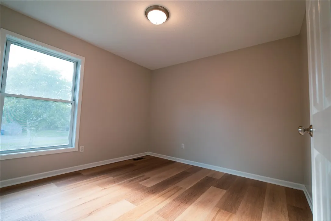 649 Kayloc Circle, Webster, New York 14580, Webster, New York 14580, 4 Bedrooms Bedrooms, 11 Rooms Rooms,2 BathroomsBathrooms,Residential Lease,For Rent,649 Kayloc Circle, Webster, New York 14580,0,R1635986