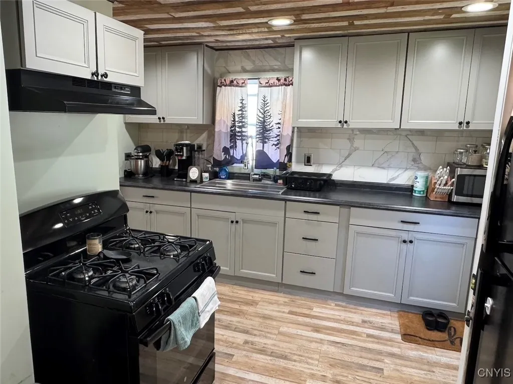 1412 West Chestnut Street, Portville, New York 147, Portville, New York 14788, 2 Bedrooms Bedrooms, 5 Rooms Rooms,1 BathroomBathrooms,Residential,For Sale,1412 West Chestnut Street, Portville, New York 147,0,S1636024