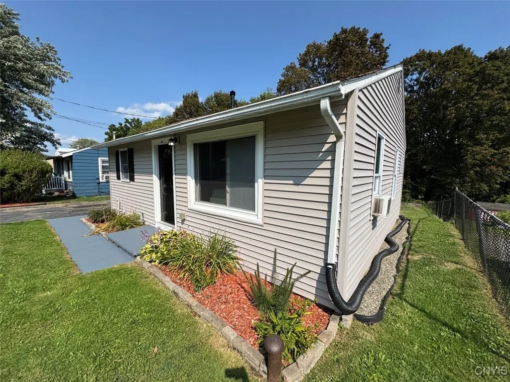 608 Forbes Avenue, Sullivan, New York 13037, Sullivan, New York 13037, 3 Bedrooms Bedrooms, 5 Rooms Rooms,1 BathroomBathrooms,Residential,Closed,608 Forbes Avenue, Sullivan, New York 13037,0,S1633749