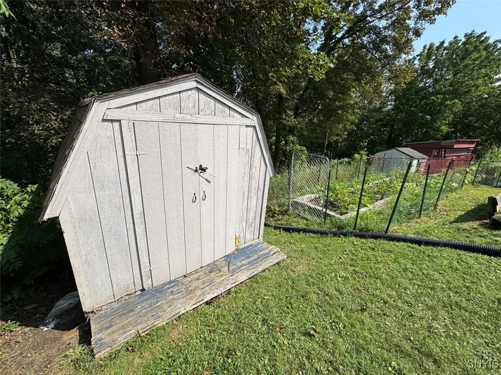 608 Forbes Avenue, Sullivan, New York 13037, Sullivan, New York 13037, 3 Bedrooms Bedrooms, 5 Rooms Rooms,1 BathroomBathrooms,Residential,Closed,608 Forbes Avenue, Sullivan, New York 13037,0,S1633749