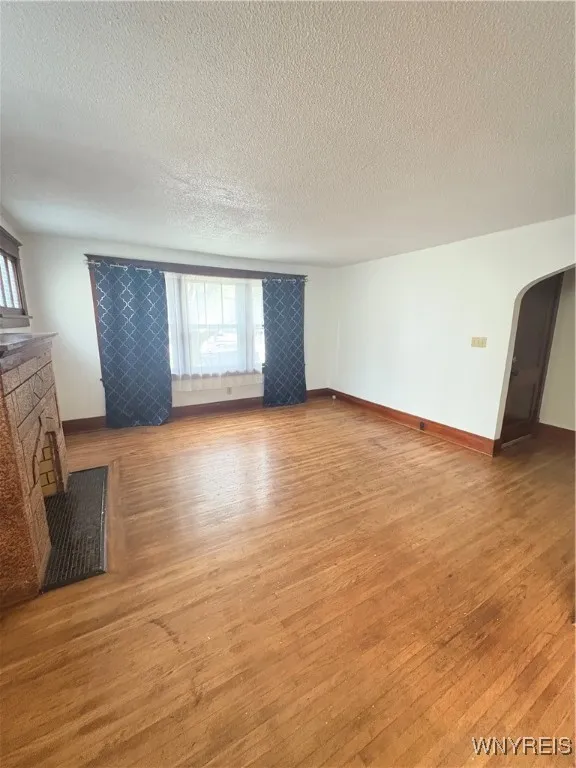 144 Ivanhoe Road, Cheektowaga, New York 14215, Cheektowaga, New York 14215, 5 Bedrooms Bedrooms, ,2 BathroomsBathrooms,Residential,For Sale,144 Ivanhoe Road, Cheektowaga, New York 14215,0,B1632655