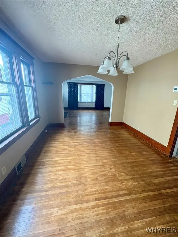144 Ivanhoe Road, Cheektowaga, New York 14215, Cheektowaga, New York 14215, 5 Bedrooms Bedrooms, ,2 BathroomsBathrooms,Residential,For Sale,144 Ivanhoe Road, Cheektowaga, New York 14215,0,B1632655