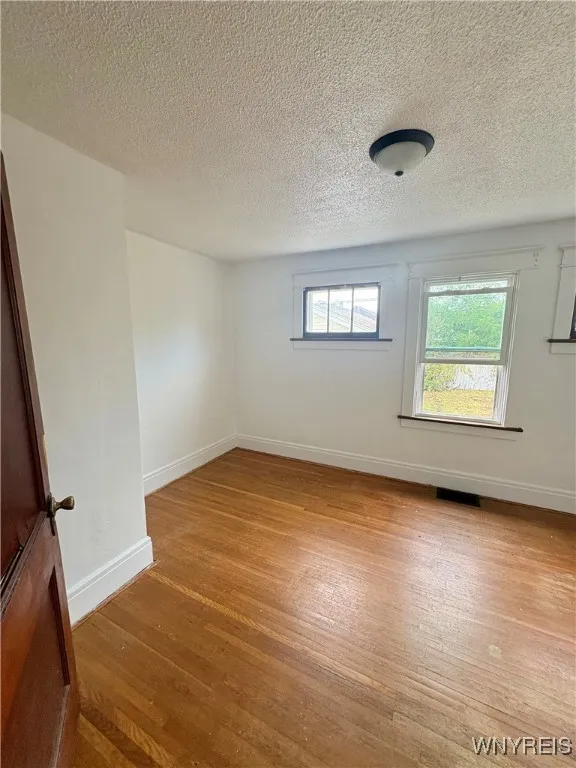 144 Ivanhoe Road, Cheektowaga, New York 14215, Cheektowaga, New York 14215, 5 Bedrooms Bedrooms, ,2 BathroomsBathrooms,Residential,For Sale,144 Ivanhoe Road, Cheektowaga, New York 14215,0,B1632655